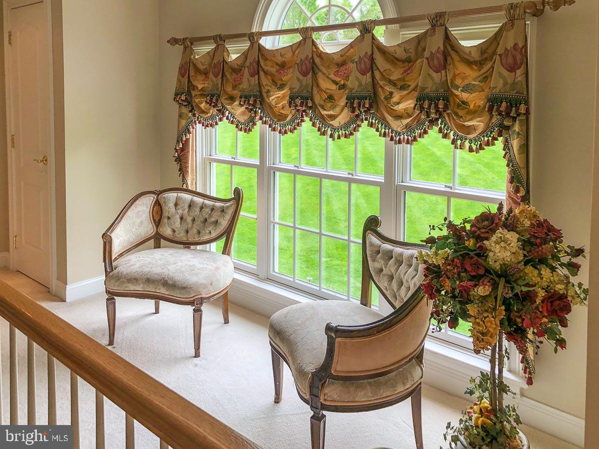 14 Todd Ridge Road Titusville, NJ 08560 - Photo 30 of 51 Upstairs sitting area