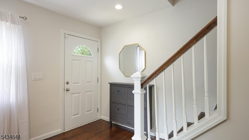 405 Martin Road Union, NJ 07083 - Photo 5 of 41