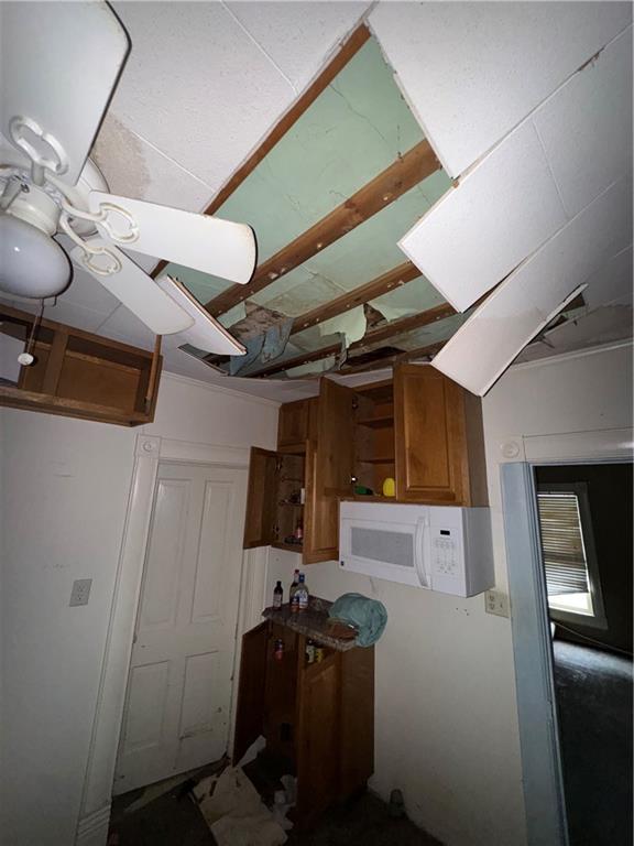 2729 Chess Avenue Parsons, KS 67357 - Photo 6 of 23