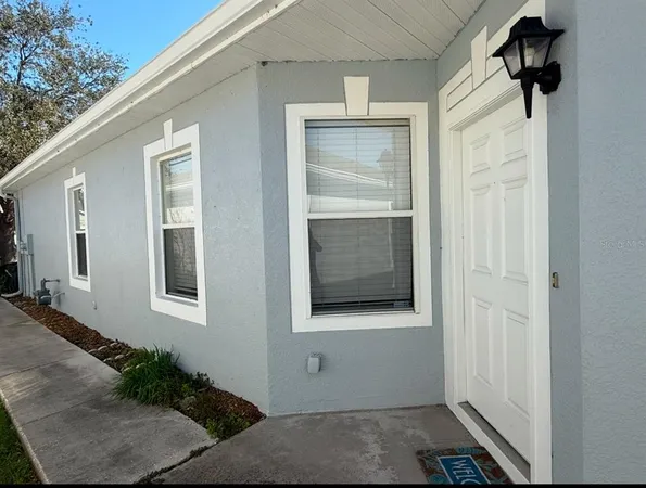 $2,050 | 6928 Surrey Oak Drive, Apollo Beach, FL 33572