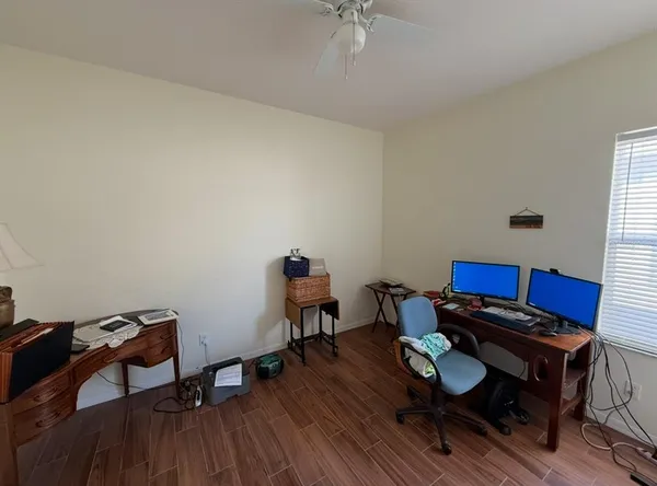 $2,050 | 6928 Surrey Oak Drive, Apollo Beach, FL 33572