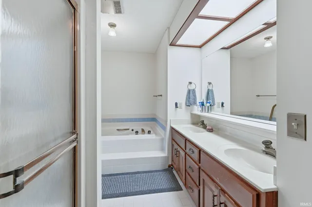 $535,000 | 12127 Mahogany Drive, Fort Wayne, IN 46814