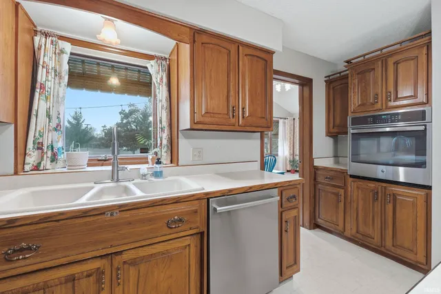 $535,000 | 12127 Mahogany Drive, Fort Wayne, IN 46814