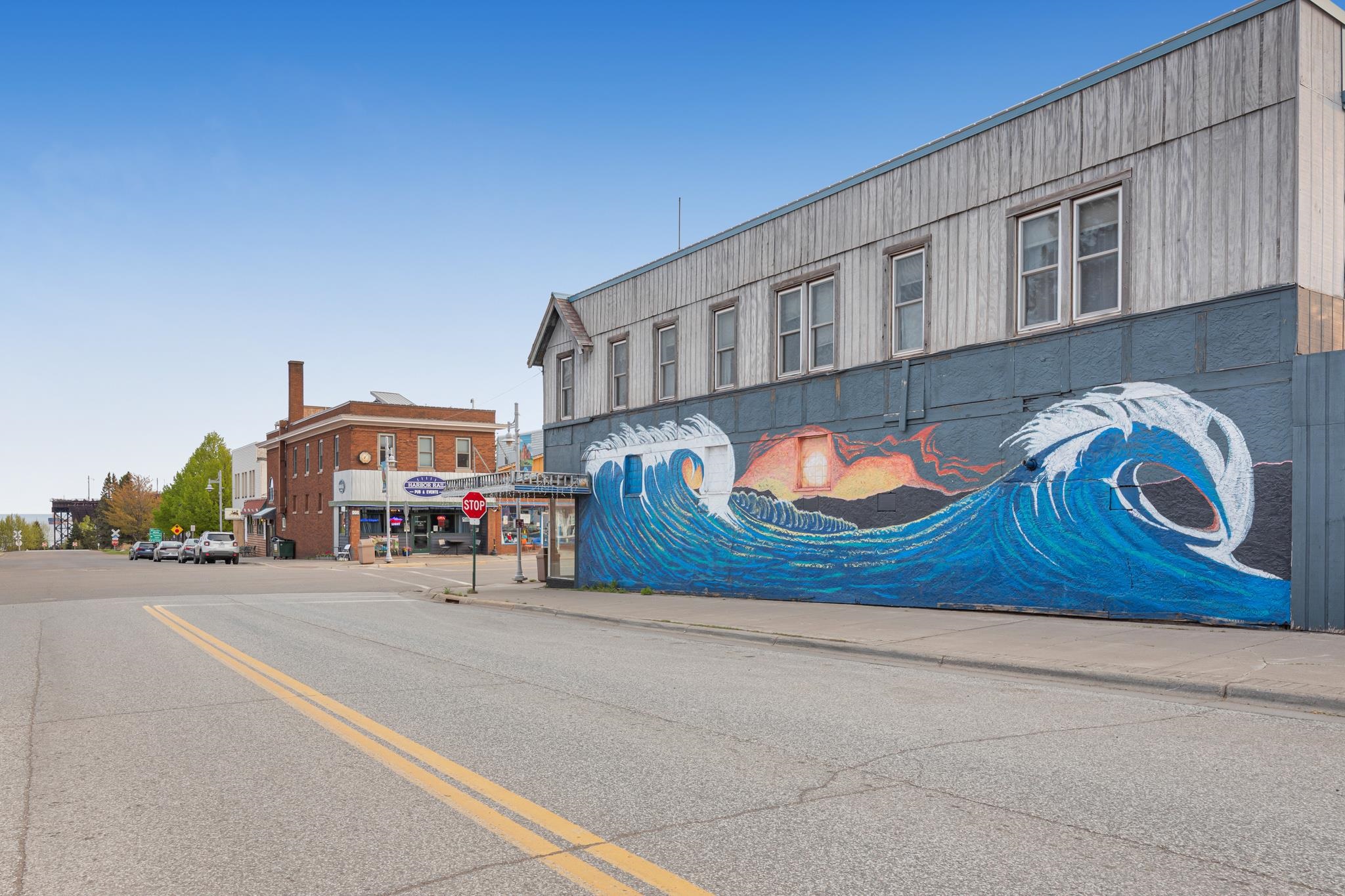 601 1st Avenue Two Harbors, MN 55616 - Photo 4 of 99 Side View of Building
