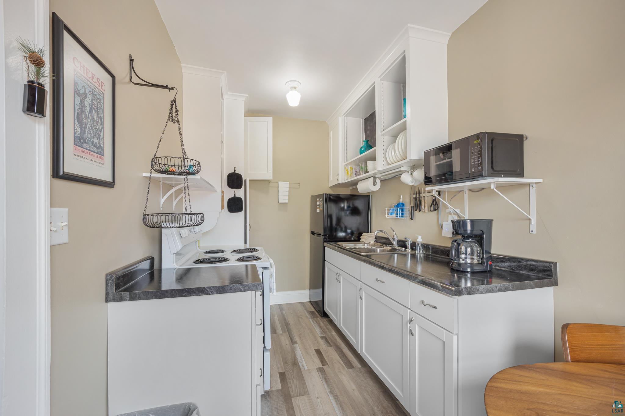 601 1st Avenue Two Harbors, MN 55616 - Photo 54 of 99 Unit #2 Kitchen