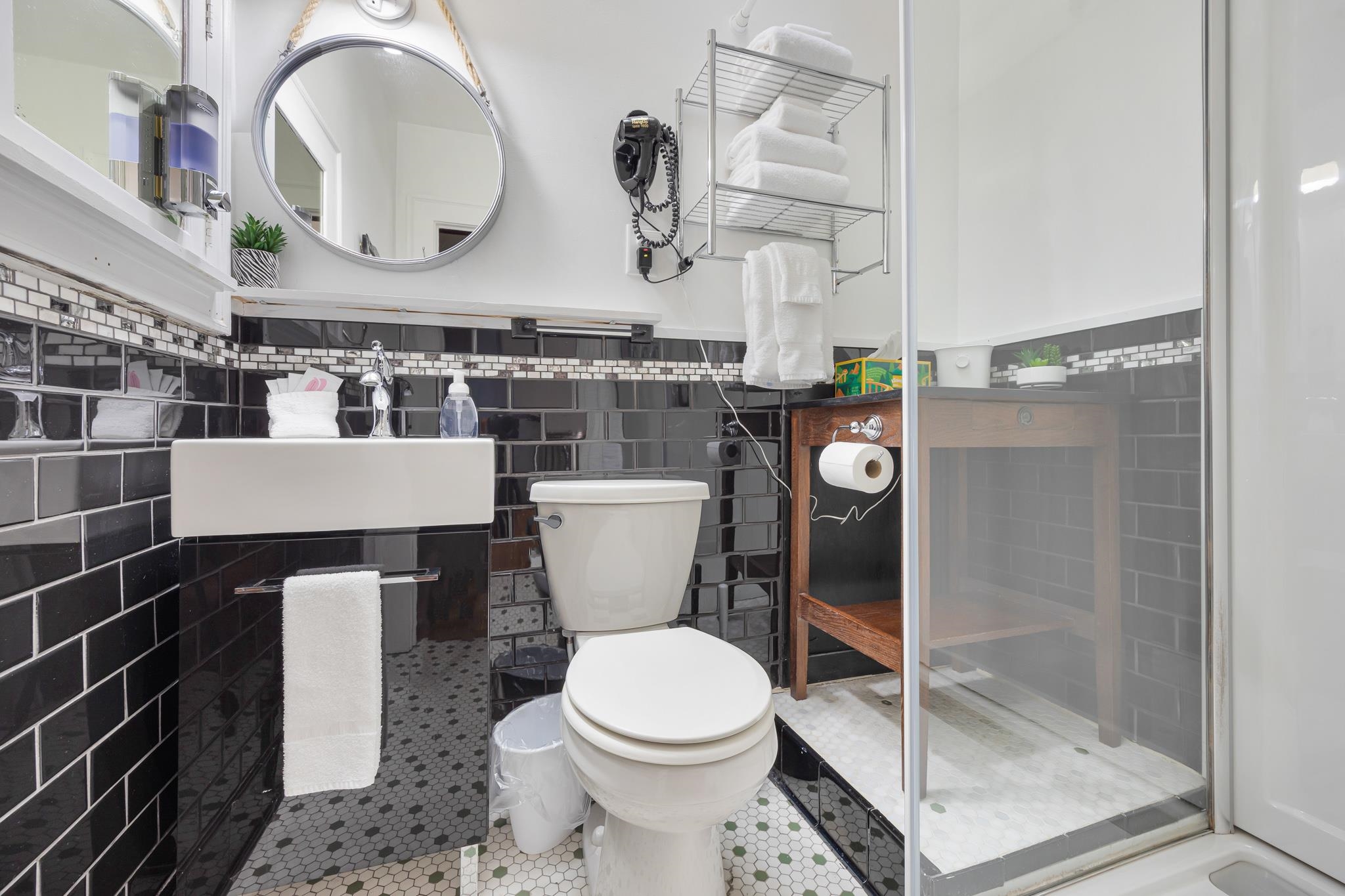 601 1st Avenue Two Harbors, MN 55616 - Photo 60 of 99 Unit#3 Bathroom