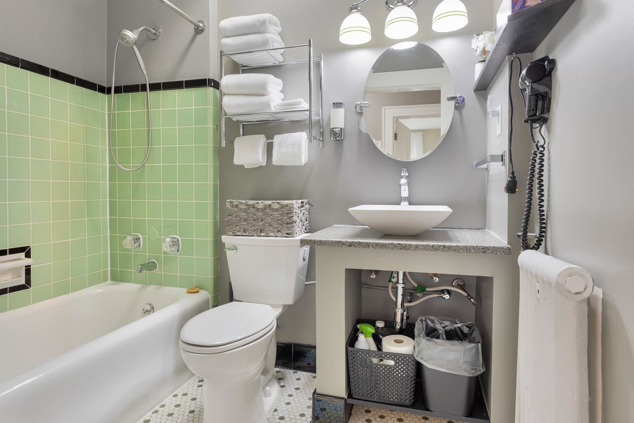 601 1st Avenue Two Harbors, MN 55616 - Photo 87 of 99 Unit #5 Bathroom