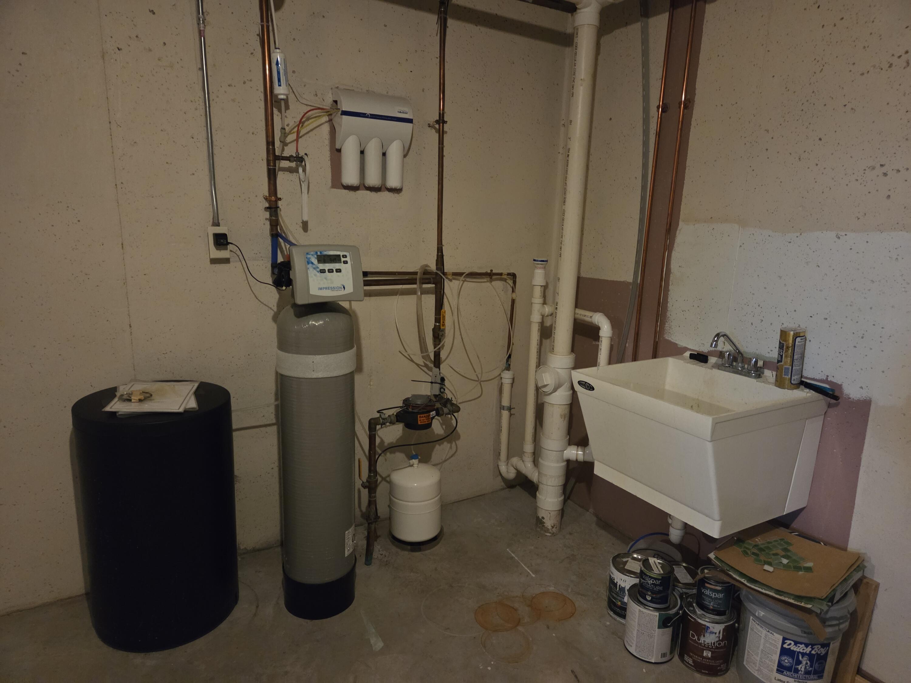 2209 Virginia Drive Manitowoc, WI 54220 - Photo 17 of 27 20260115_092211