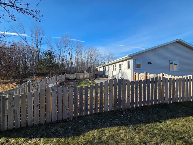 $285,000 | 2209 Virginia Drive, Manitowoc, WI 54220