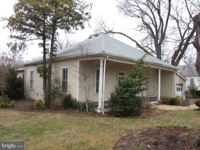 22022 Dickerson Road Dickerson, MD 20842 - Photo 2 of 23 Exterior (General)