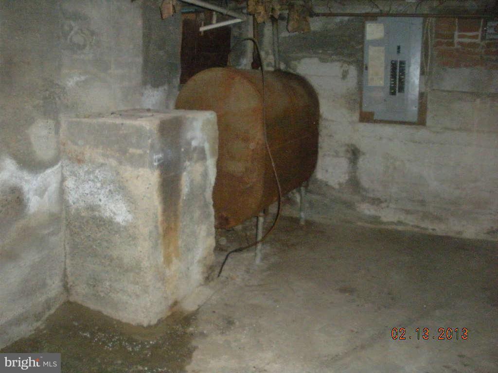 22022 Dickerson Road Dickerson, MD 20842 - Photo 15 of 23 Basement