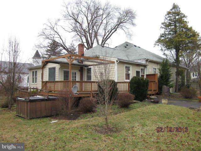 22022 Dickerson Road Dickerson, MD 20842 - Photo 18 of 23 Exterior (General)