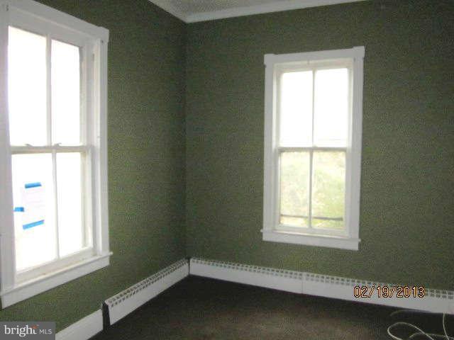 22022 Dickerson Road Dickerson, MD 20842 - Photo 10 of 23 Bedroom