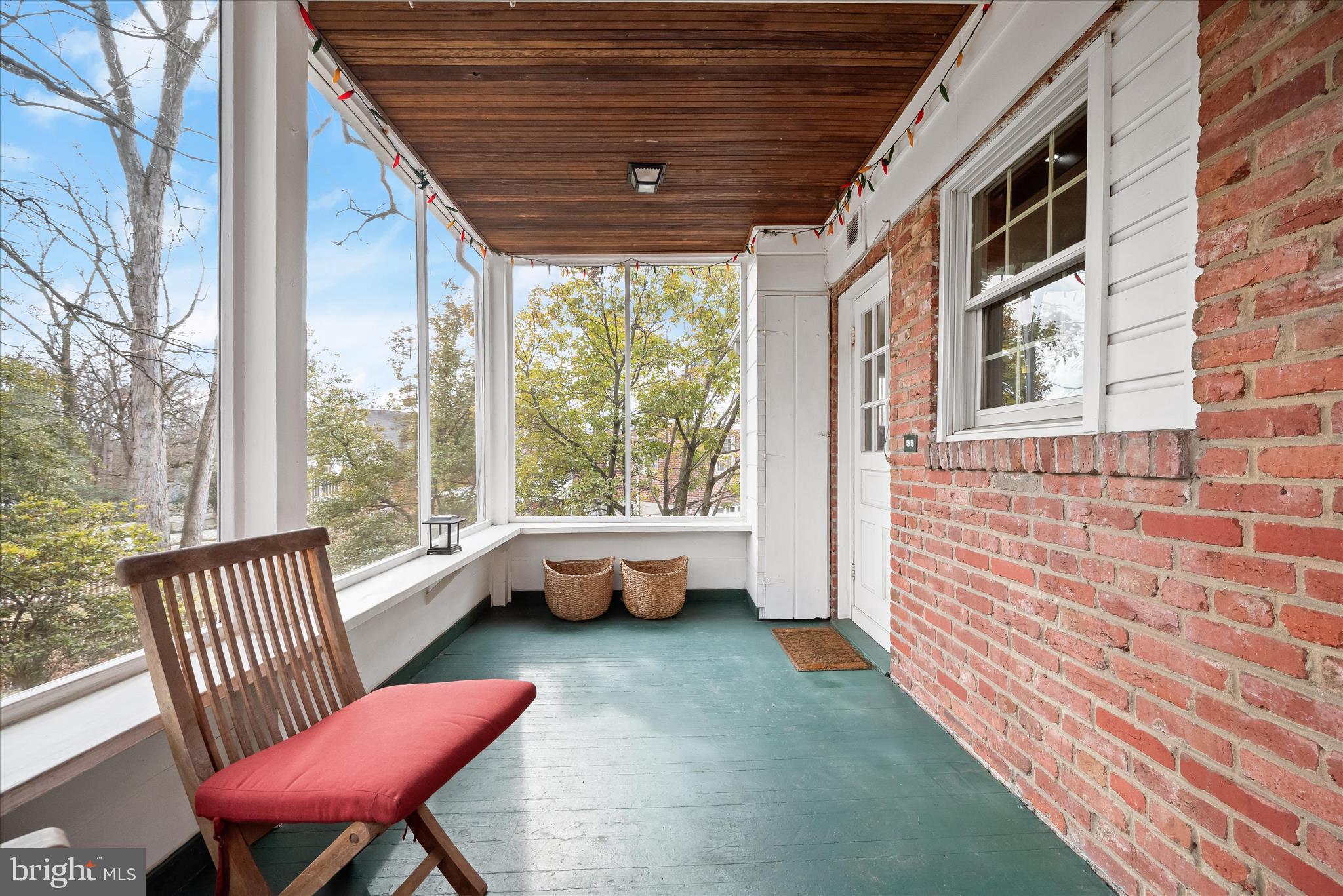 6715 Queens Chapel Road University Park, MD 20782 - Photo 25 of 51 Screened porch