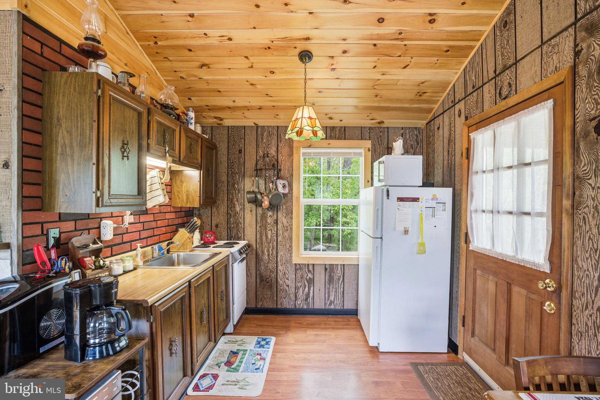 789 Mill Run Road Shenandoah, VA 22849 - Photo 13 of 76