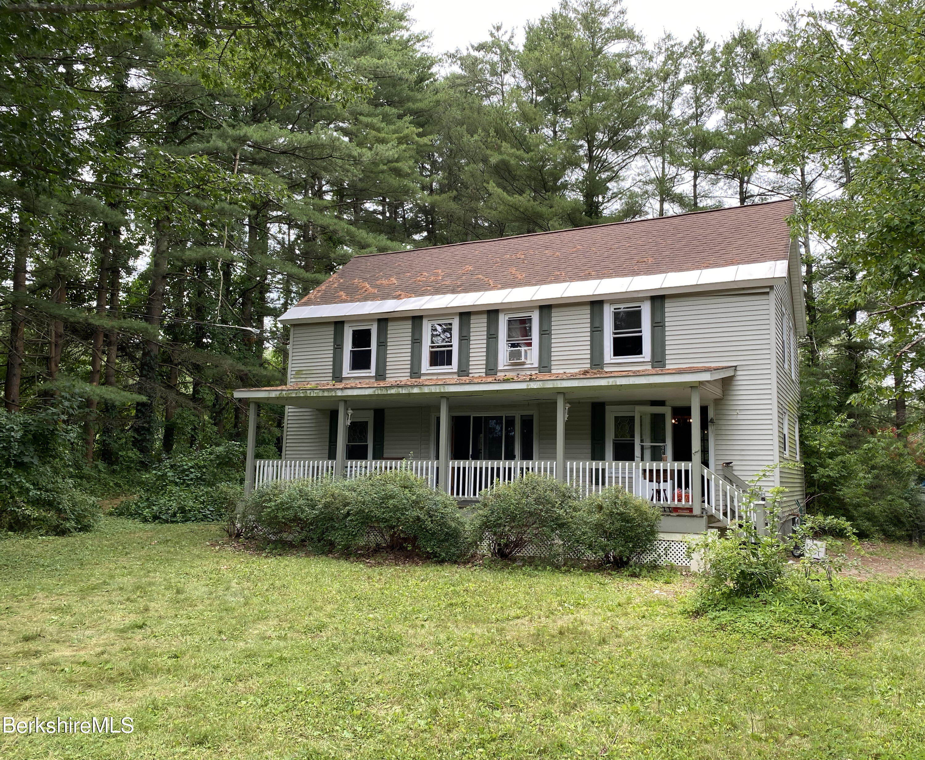 260 Stockbridge Road Lee, MA 01238 - Photo 1 of 21 Main