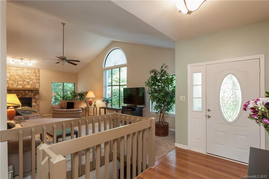 14537 Harbor Estate Road Charlotte, NC 28278 - Photo 3 of 24 Gallery Image 3