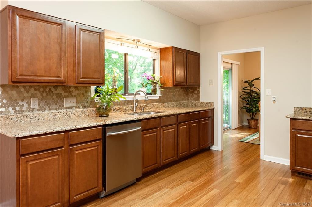 14537 Harbor Estate Road Charlotte, NC 28278 - Photo 8 of 24 Gallery Image 8