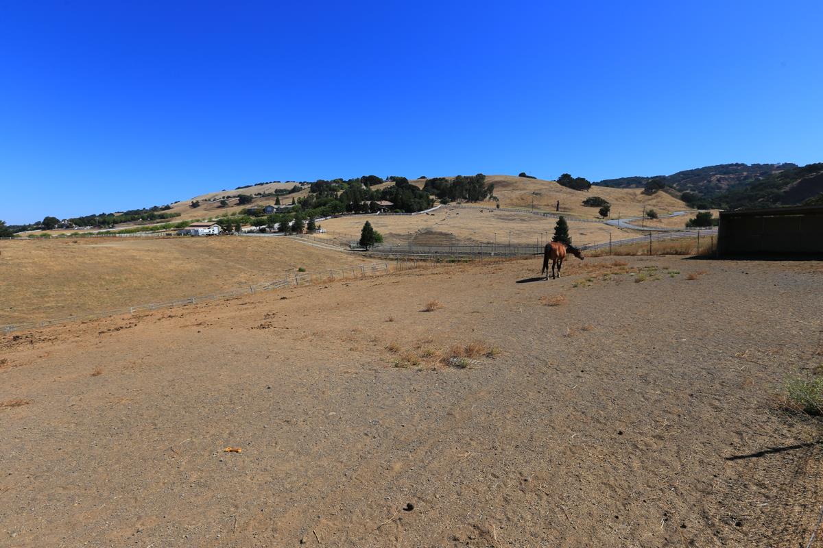 3245 Roop Road Gilroy, CA 95020 - Photo 23 of 35 a view of beach and ocean