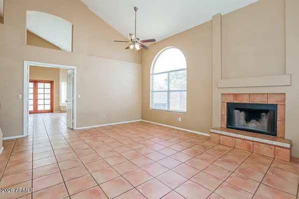 $3,115 | 2560 North Lindsay Road, Unit 67, Mesa, AZ 85213