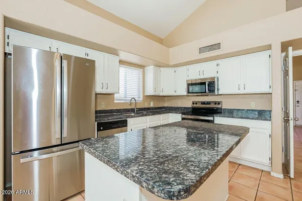 $3,115 | 2560 North Lindsay Road, Unit 67, Mesa, AZ 85213