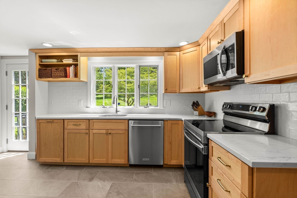 1 Burnham Road Wenham, MA 01984 - Photo 11 of 42 Gallery Image 11