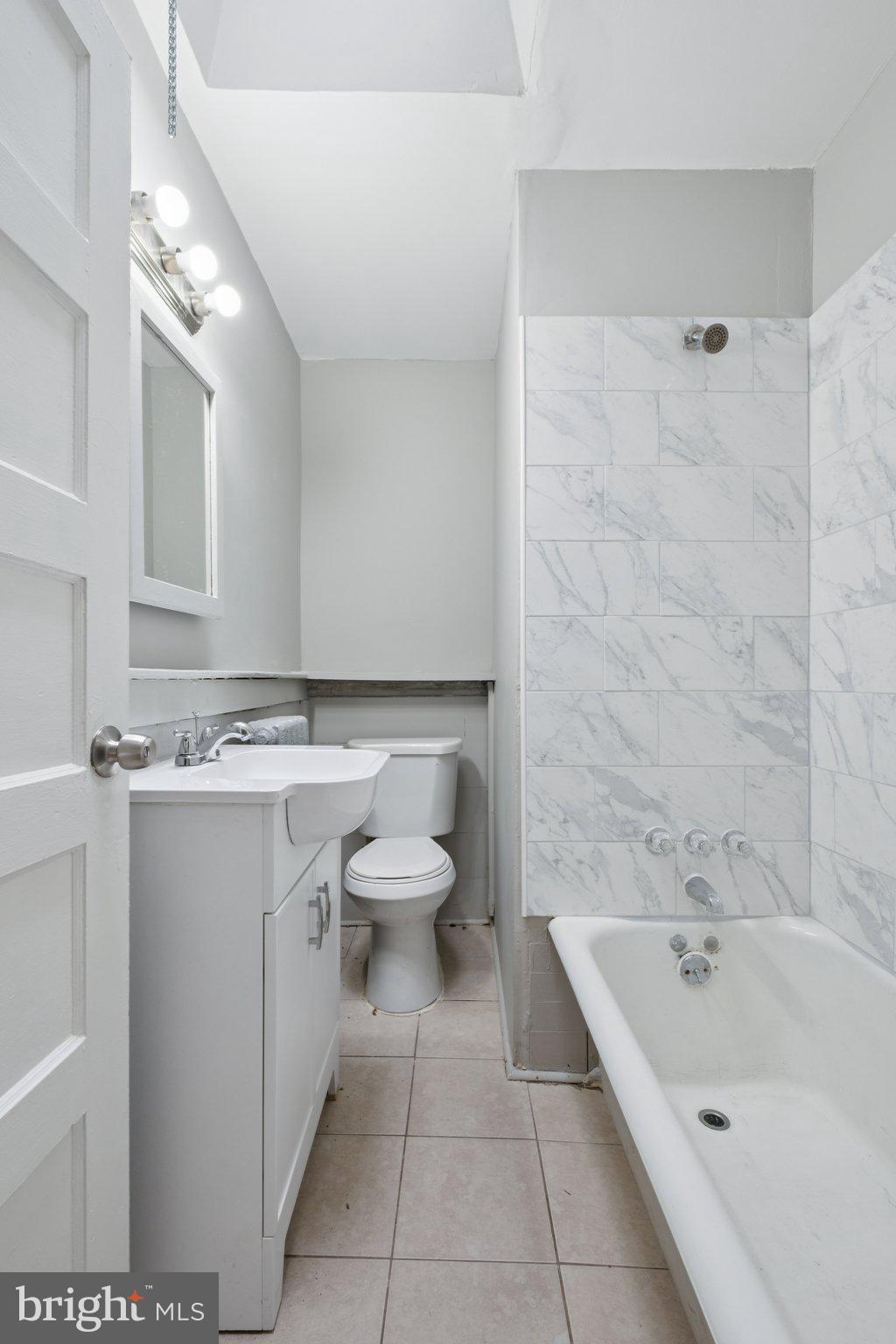 7712 Temple Road Philadelphia, PA 19150 - Photo 27 of 38 Bathroom