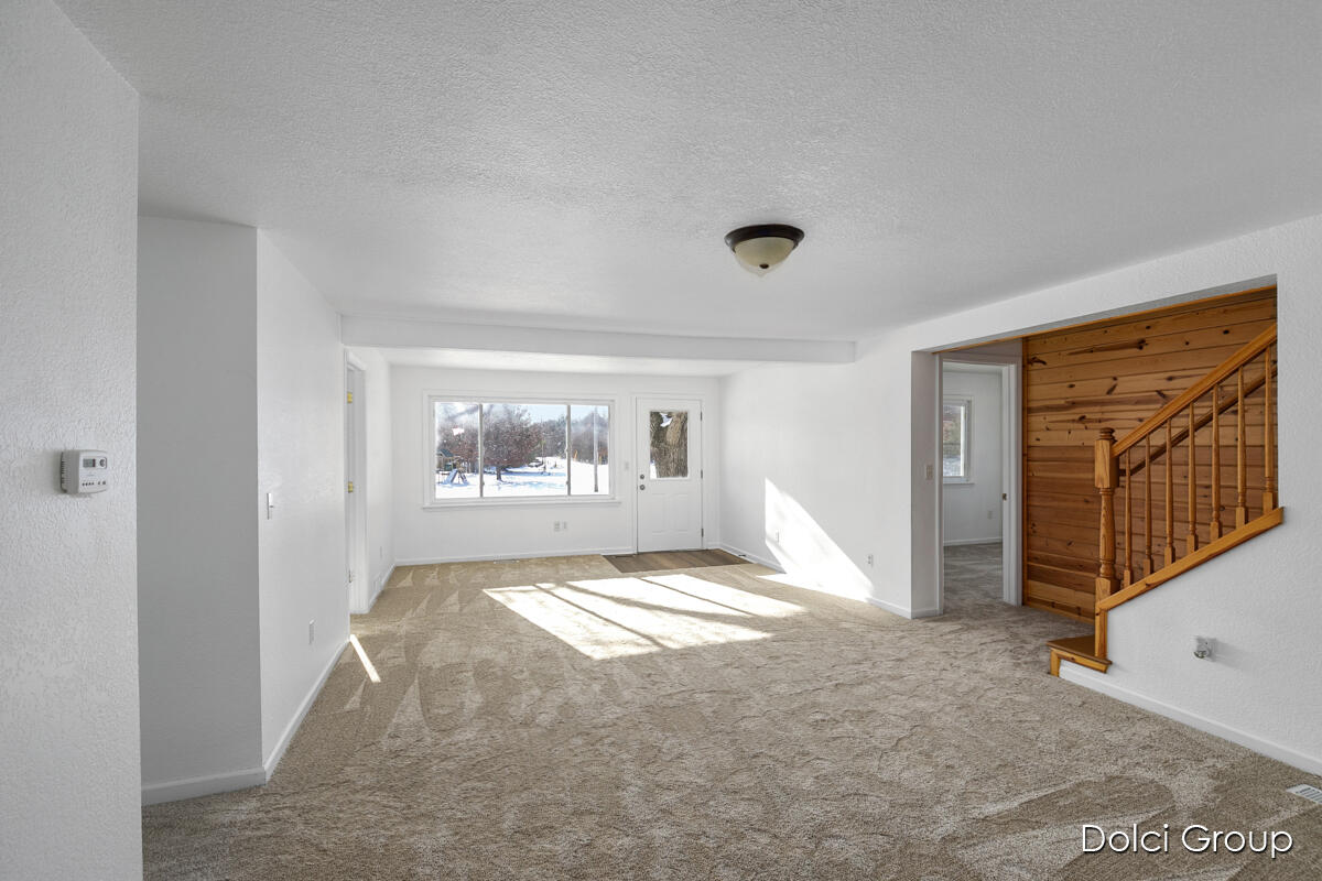 7644 West Briggs Road Stanton, MI 48888 - Photo 3 of 32 IMG_1003