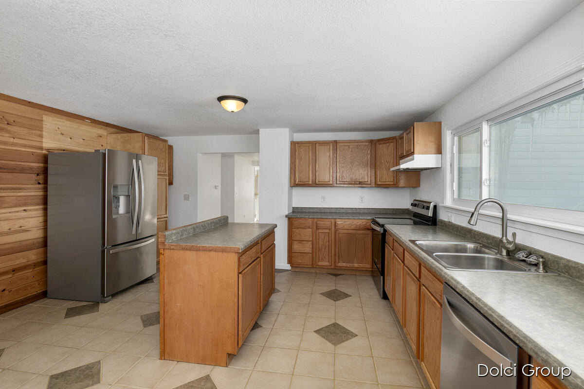 7644 West Briggs Road Stanton, MI 48888 - Photo 6 of 32 IMG_1006