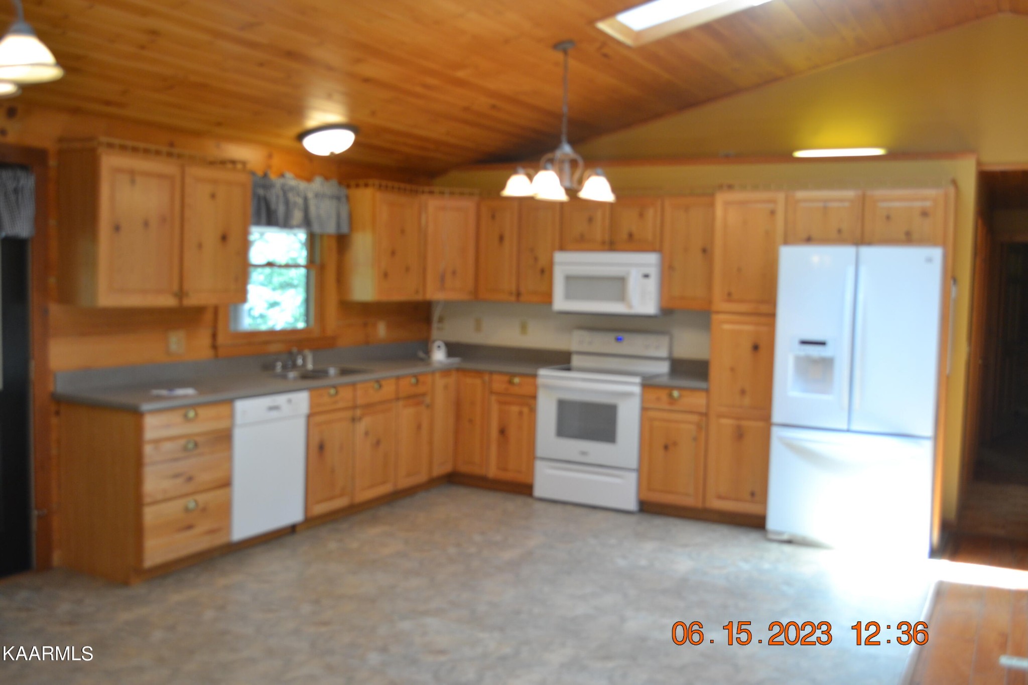 676 Obed River Road Crossville, TN 38555 - Photo 12 of 38 Gallery Image 12
