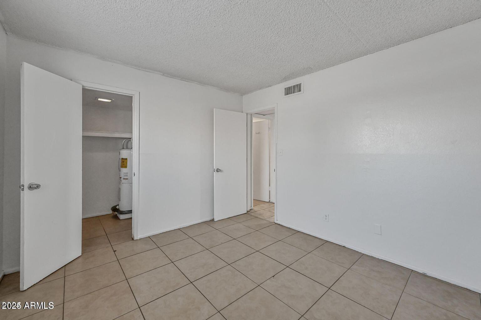 45 North Lyn Rae Drive, Unit 12 Mesa, AZ 85213 - Photo 19 of 24 a view of an empty room