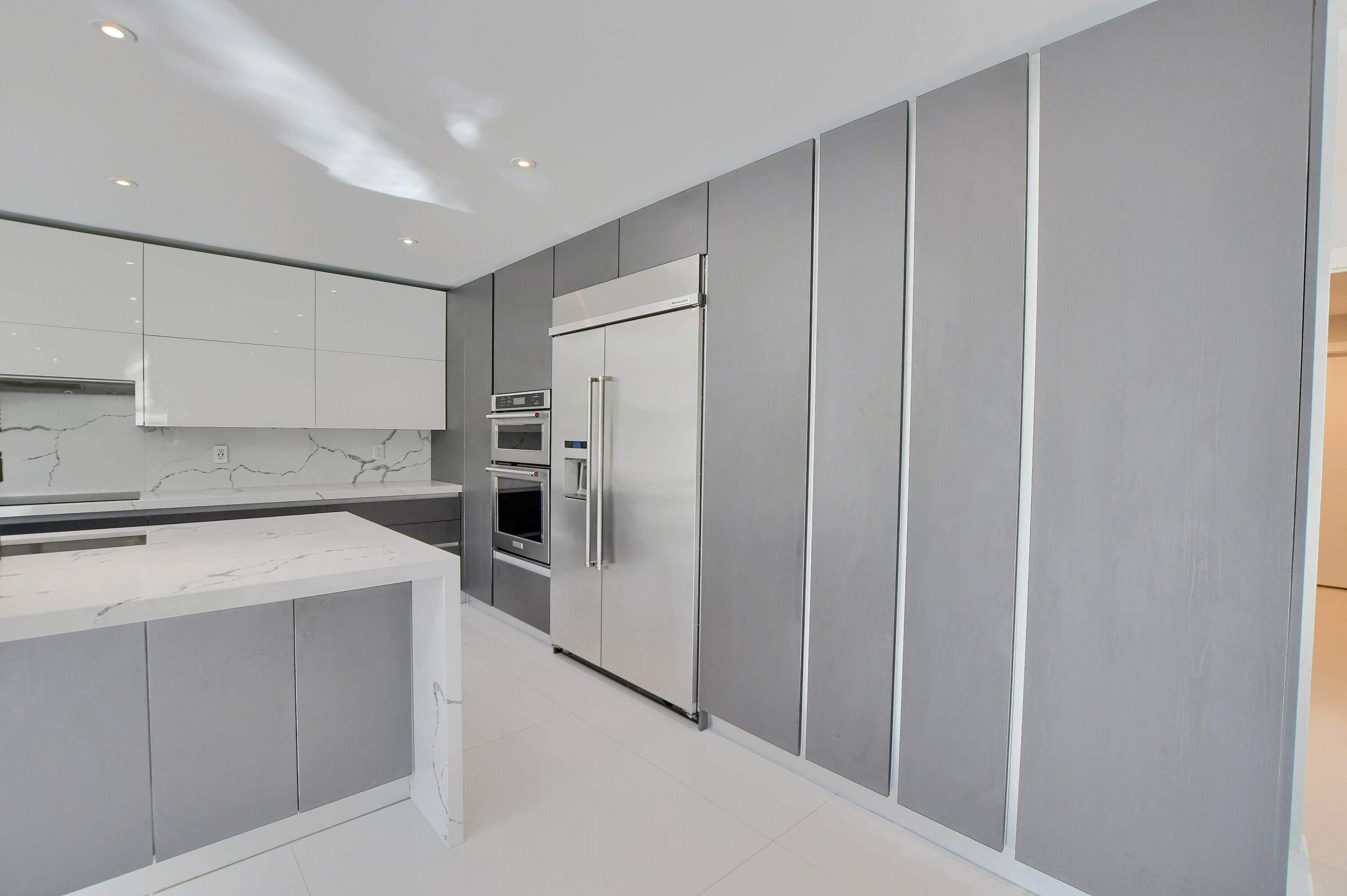 23352 Lago Mar Circle Boca Raton, FL 33433 - Photo 18 of 78 18_ebf_0100-hdr(5)