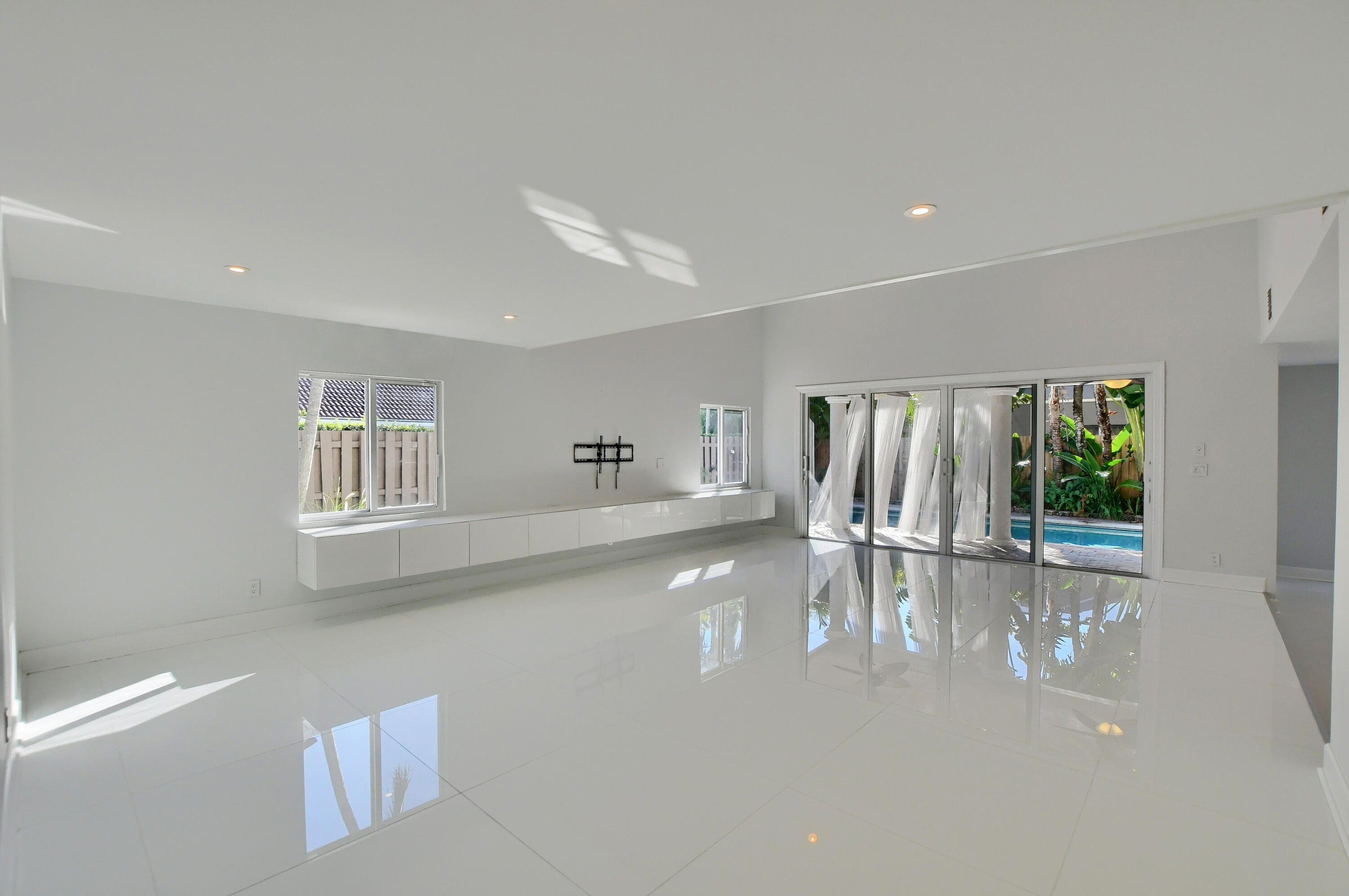 23352 Lago Mar Circle Boca Raton, FL 33433 - Photo 25 of 78 24_ebf_0130-hdr(5)