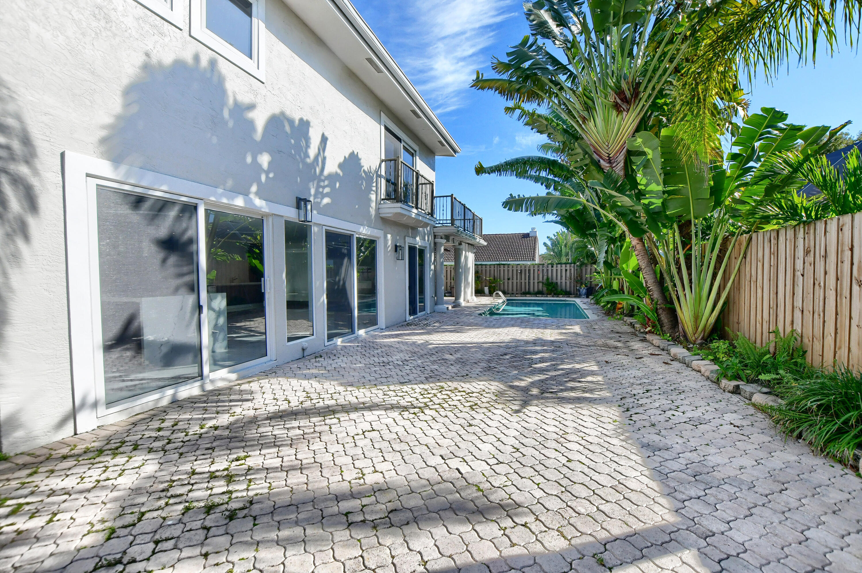 23352 Lago Mar Circle Boca Raton, FL 33433 - Photo 68 of 78 63_ebf_0320-hdr(5)