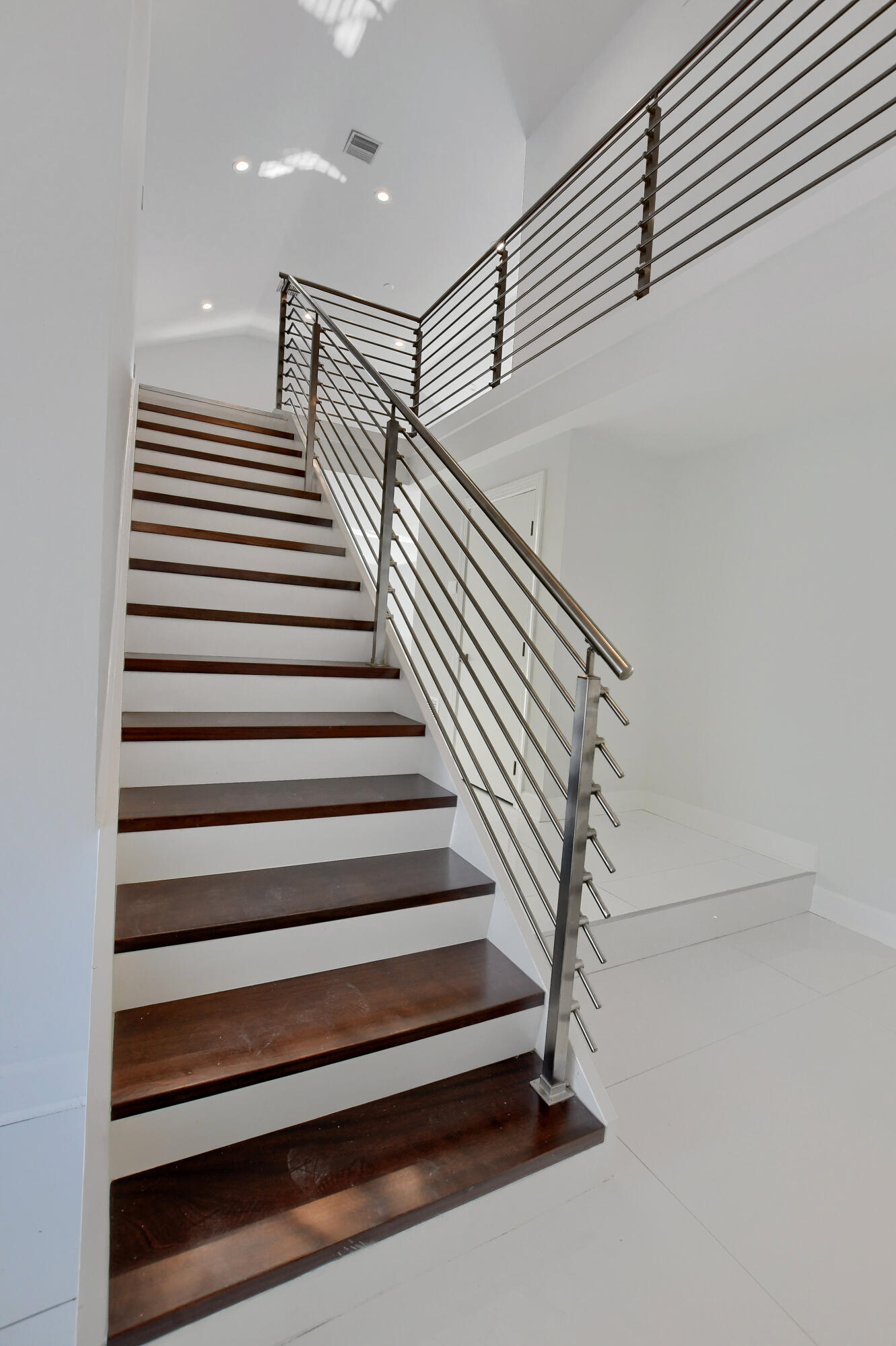 23352 Lago Mar Circle Boca Raton, FL 33433 - Photo 7 of 78 06_ebf_0040-hdr(5)