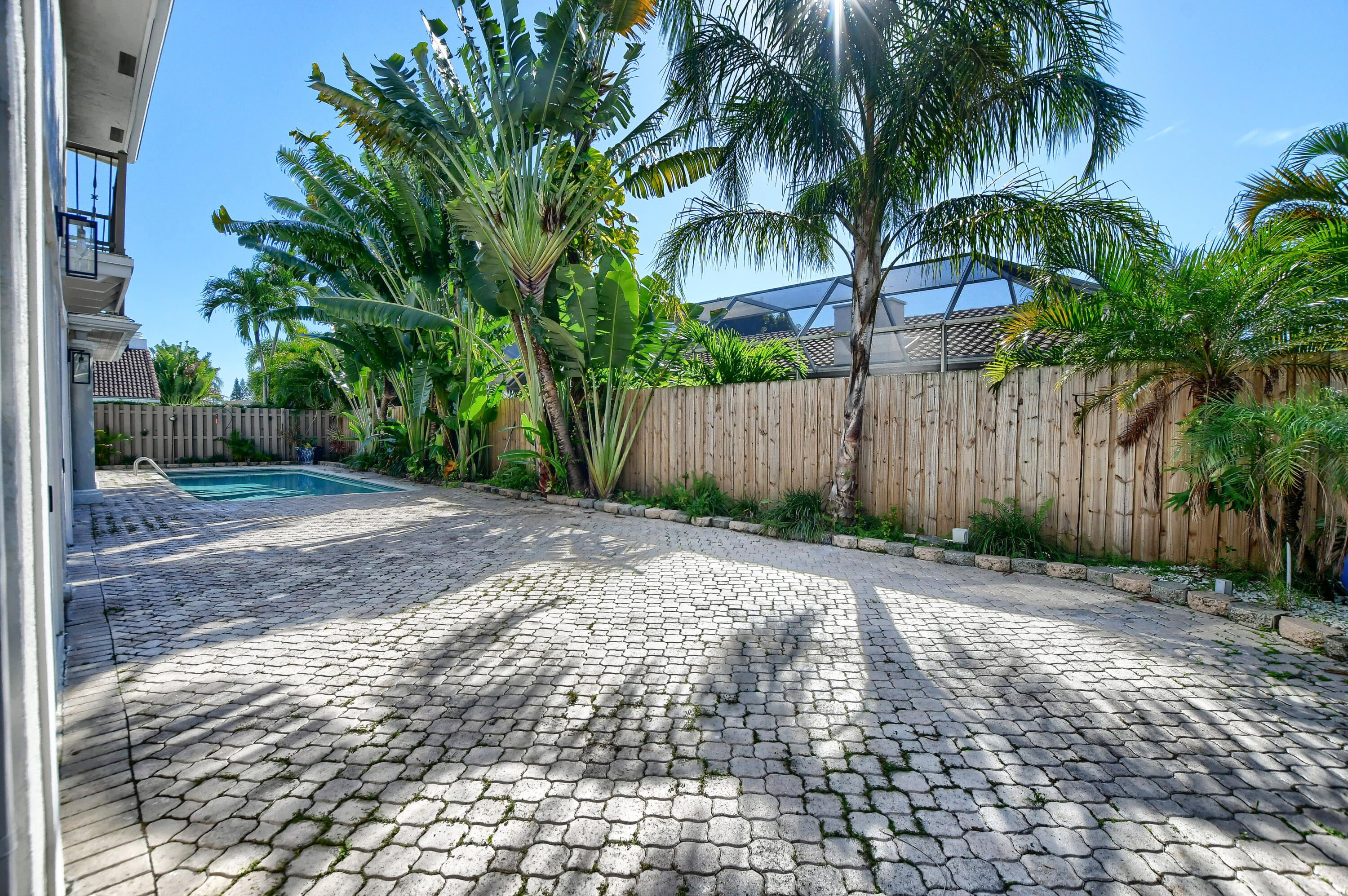 23352 Lago Mar Circle Boca Raton, FL 33433 - Photo 77 of 78 62_ebf_0315-hdr(5)
