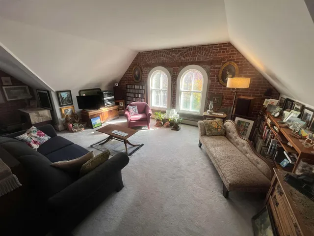 $305,900 | 408 C Dalton Drive, Unit C, Colchester, VT 05446