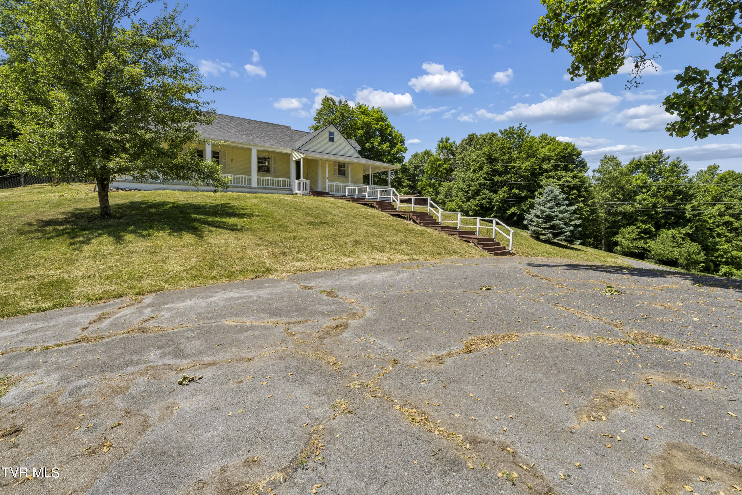 1104 Lebanon Road Kingsport, TN 37663 - Photo 91 of 108 Lebanon-Exterior-17
