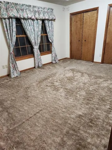 $450,000 | 20080 178th Street, Tonganoxie, KS 66086