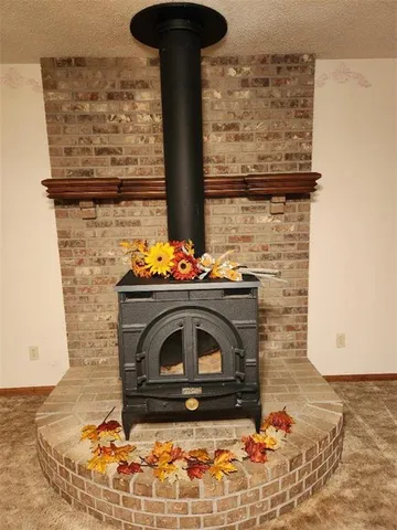 $450,000 | 20080 178th Street, Tonganoxie, KS 66086