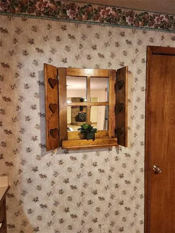 $450,000 | 20080 178th Street, Tonganoxie, KS 66086