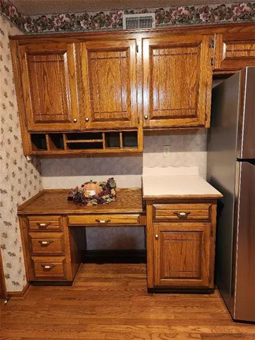 $450,000 | 20080 178th Street, Tonganoxie, KS 66086