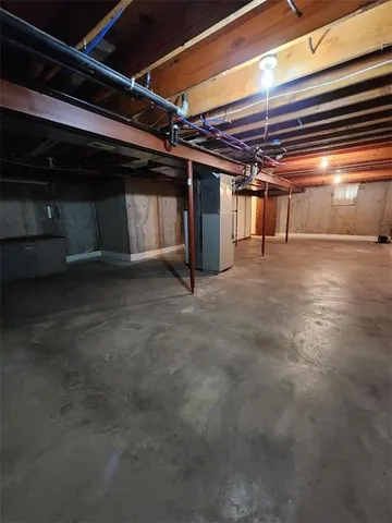 $450,000 | 20080 178th Street, Tonganoxie, KS 66086