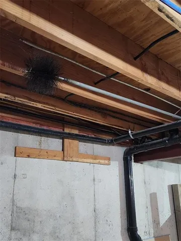 $450,000 | 20080 178th Street, Tonganoxie, KS 66086