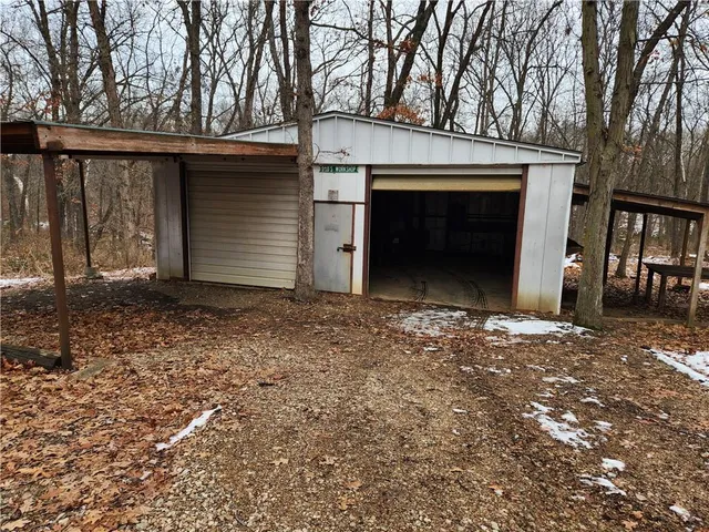 $450,000 | 20080 178th Street, Tonganoxie, KS 66086