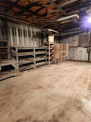 $450,000 | 20080 178th Street, Tonganoxie, KS 66086