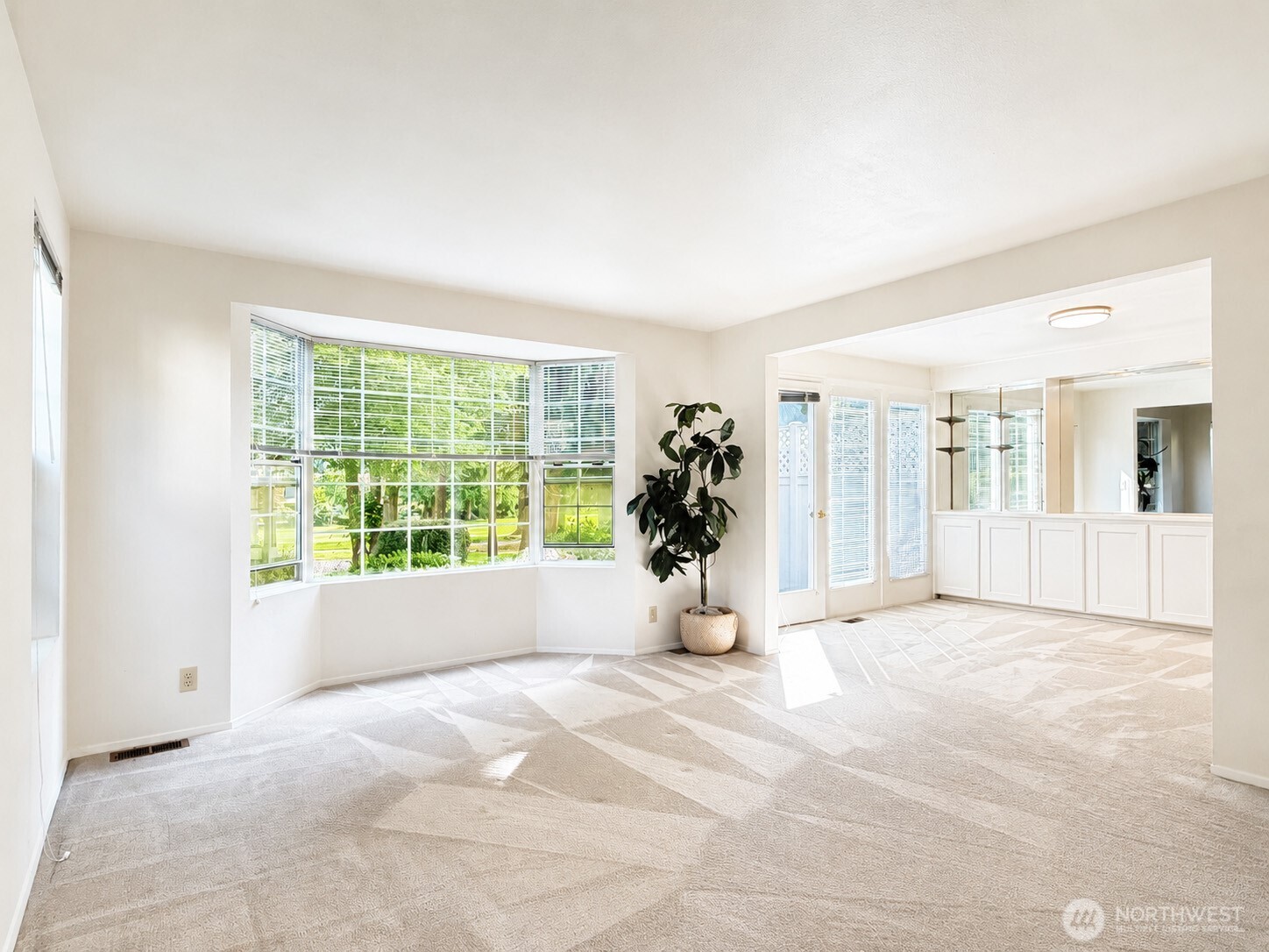 2009 Mill Pointe Drive Southeast Bothell, WA 98012 - Photo 32 of 40