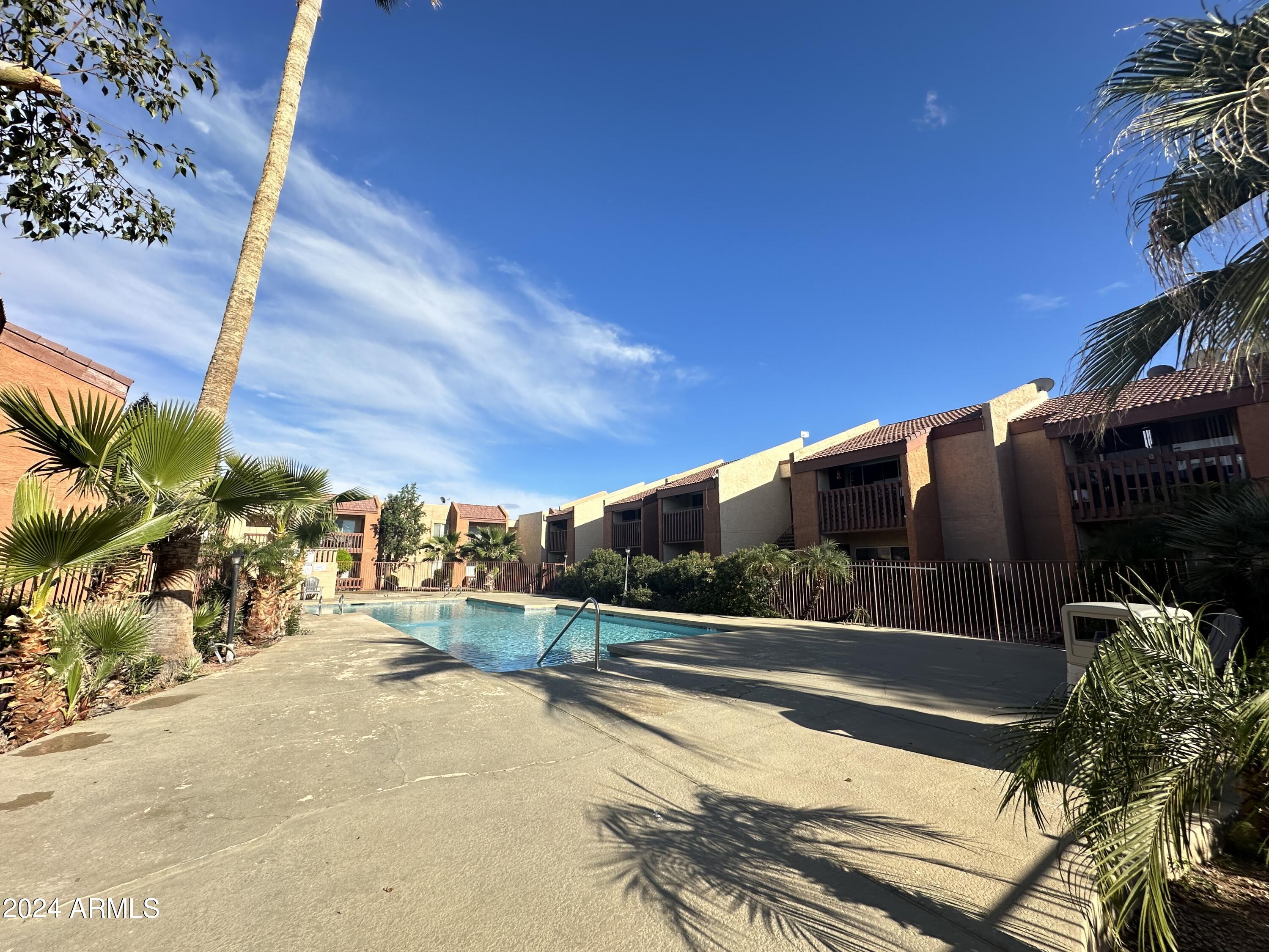 2121 West Royal Palm Road, Unit 1096 Phoenix, AZ 85021 - Photo 5 of 11 IMG_0394