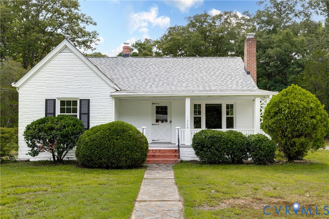 1209 Boroughbridge Road Richmond, VA 23225 - Photo 2 of 10