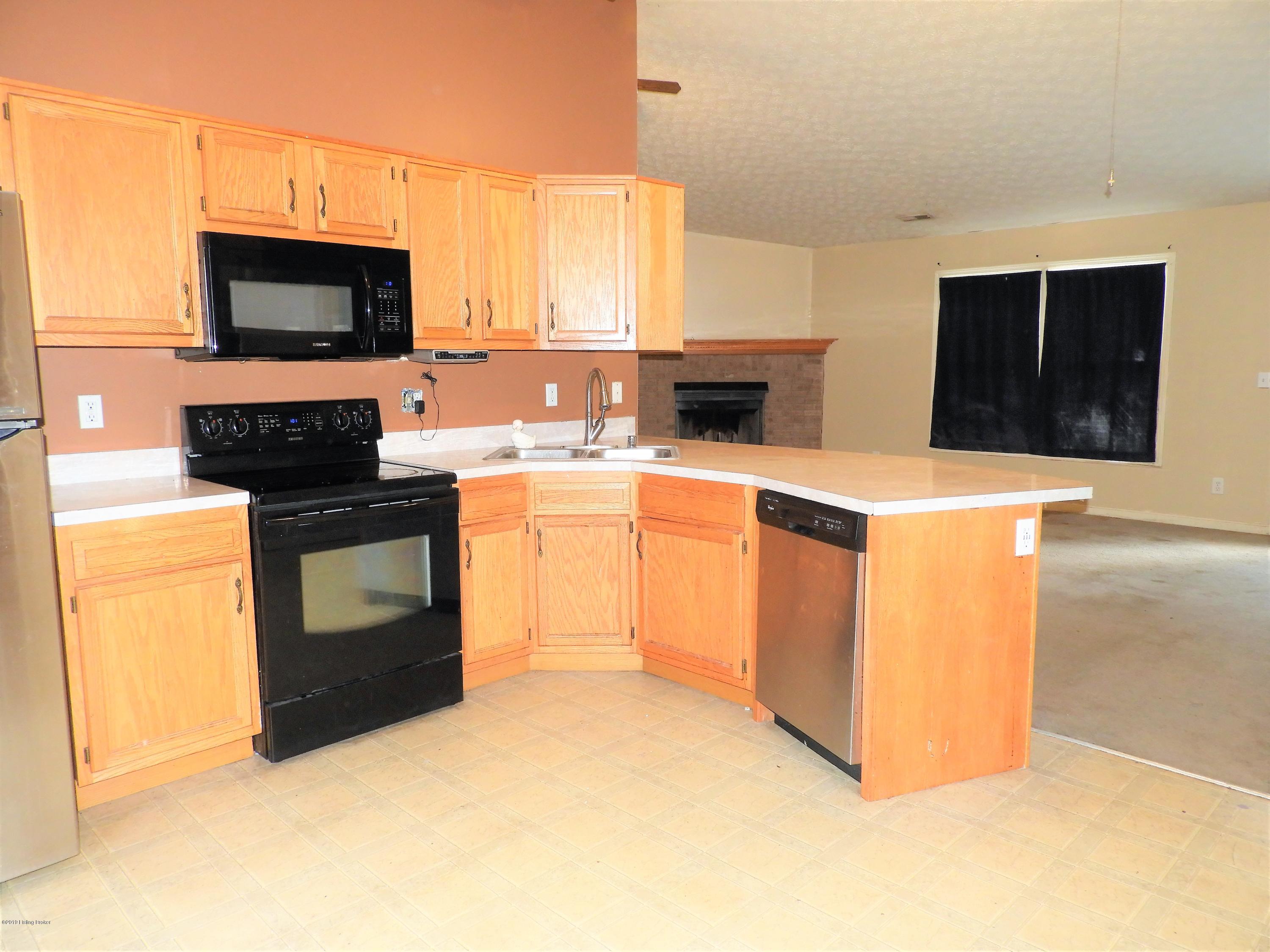 1669 Martin Hill Road Shepherdsville, KY 40165 - Photo 7 of 27 DSCN0634
